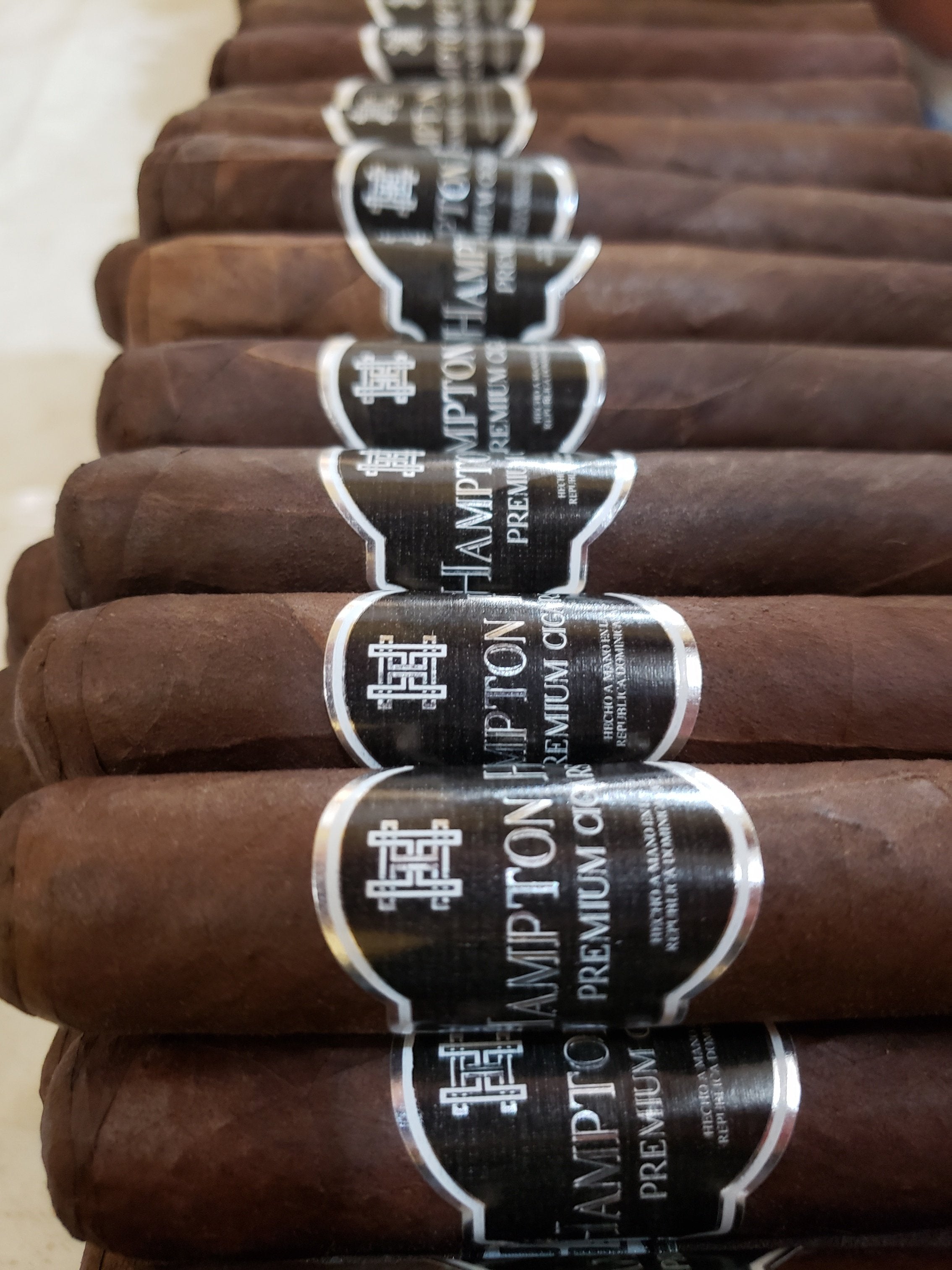Bundle of 5 Hampton Hill Cigars
