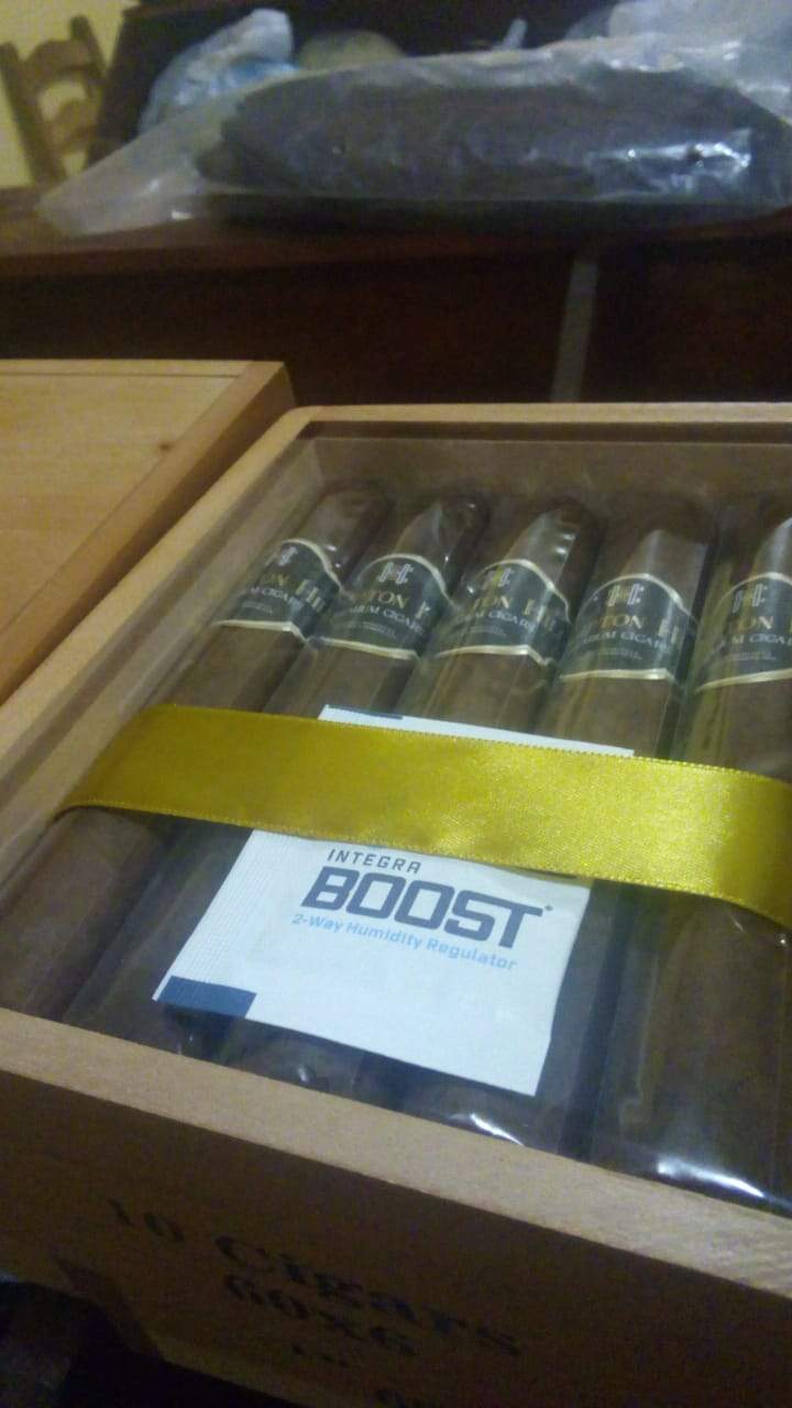 Box of 20 Hampton Hill Cigars